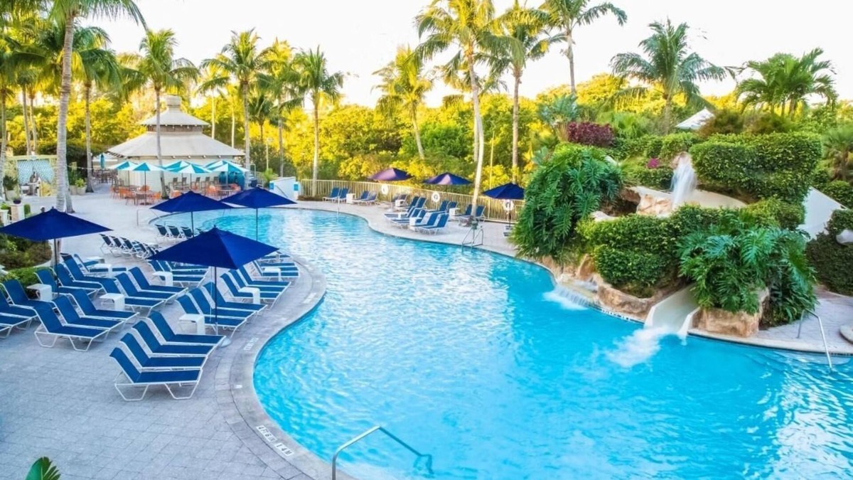 Pelican Bay Resort | Groups Best Choice: Room w/Gulf View Ideal for Family Fun in Beach Resort