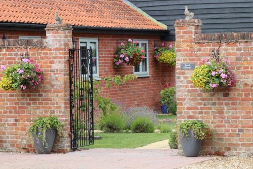 Harleston Bed & Breakfast | Grove Barn Bed and Breakfast