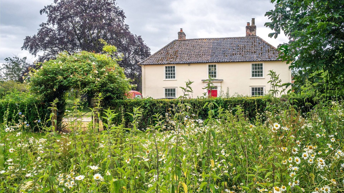 Eye House | Grove Farm House, Thornham Magna