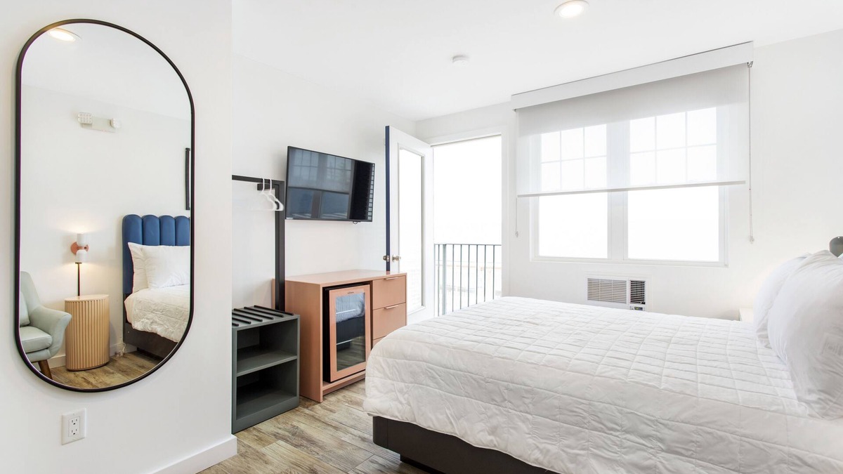 Cherry Grove Hotel | Grove Hotel
