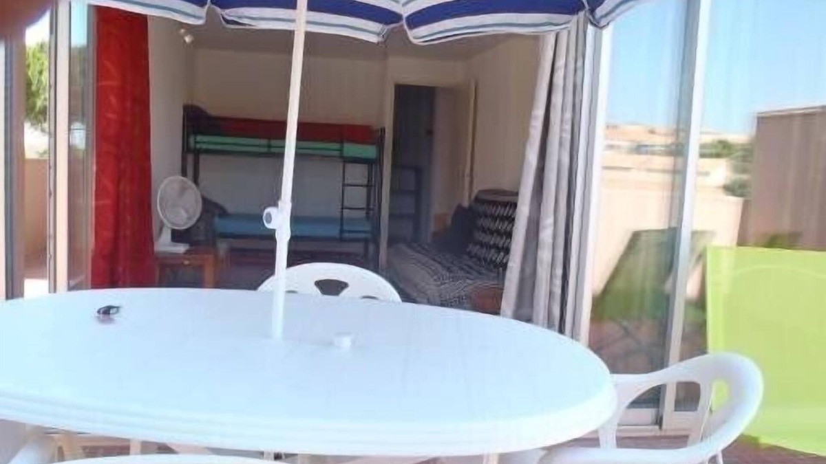 Gruissan Apartment | Gruissan apartment renovated with large terrace open view on the marina