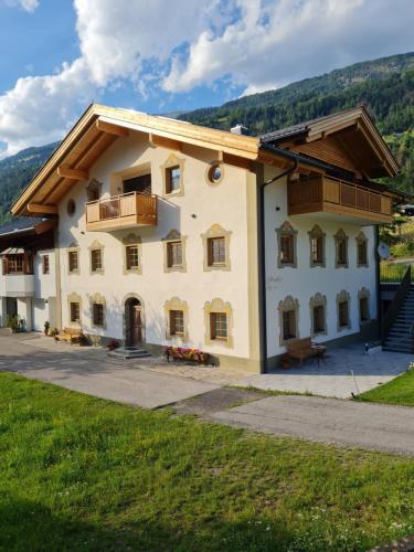 Ainet Apartment | Gstinighof
