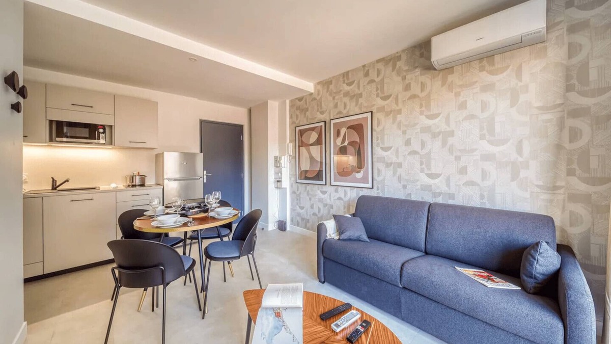 Quartier Exposition-Bajatiere Apartment | #GT | Le Joli Berthelot 🌺