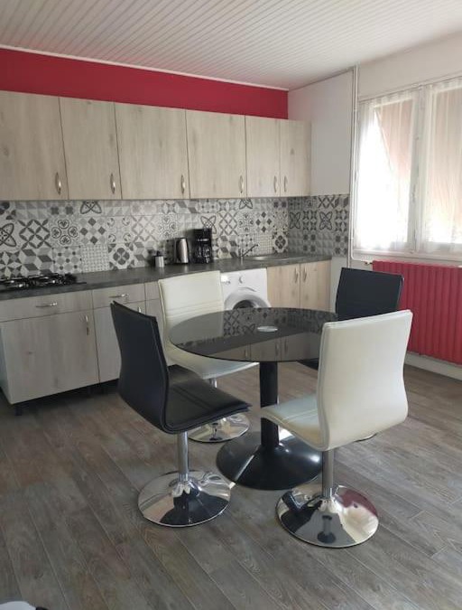 Guermeur Apartment | Guern ,maison à la campagne