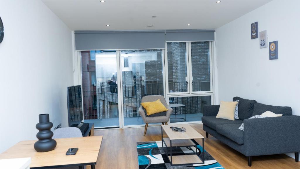 Newham Apartment | Guerneville 1 Bedroom Luxury Apartment Royal Wharf by ExCeL Exhibition Centre