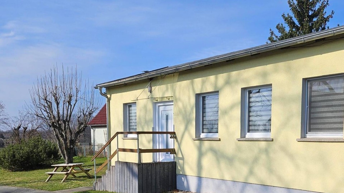 Bad Duerrenberg Apartment | Guest apartment Heinrich Heine Schule - Holiday apartment 1