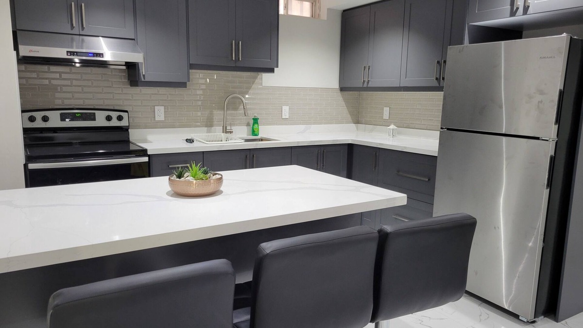 Dean Park House | Guest Basement in Scarborough