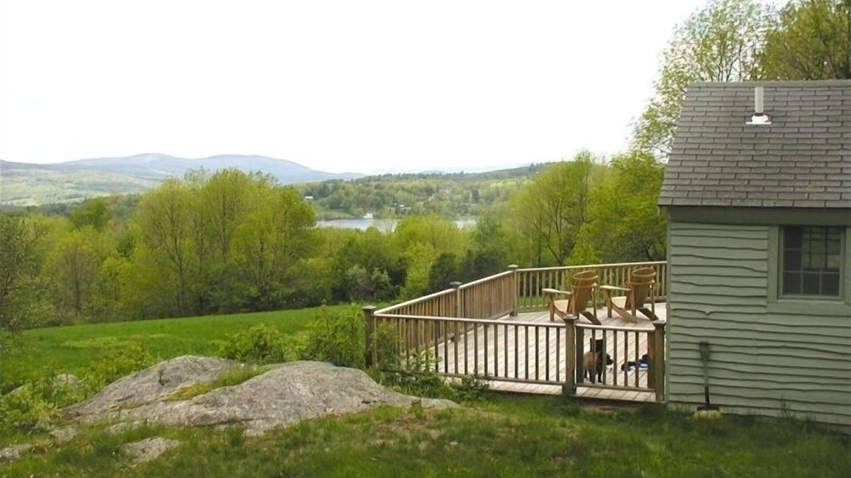Belmont Cabin | Guest Cabin- a Mountain Get-Away for Relaxation. or Romance