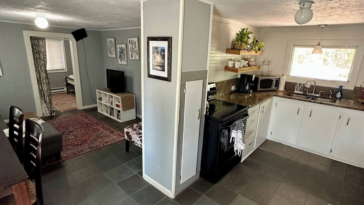 Bigfork Cottage | Guest Cottage located 4 miles east of Bigfork, MT