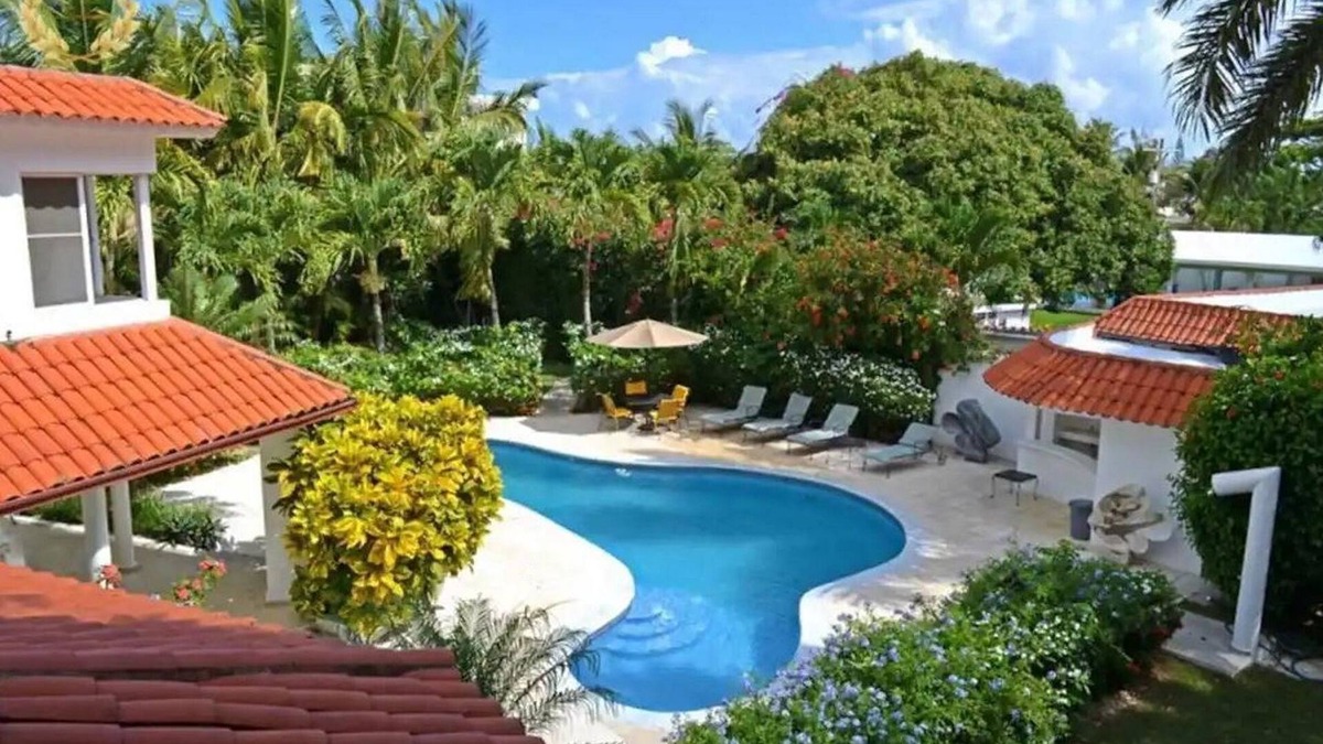 Villas Ana Maria Villa | Guest-friendly villa in downtown Sosua, fully equipped, perfect for parties!