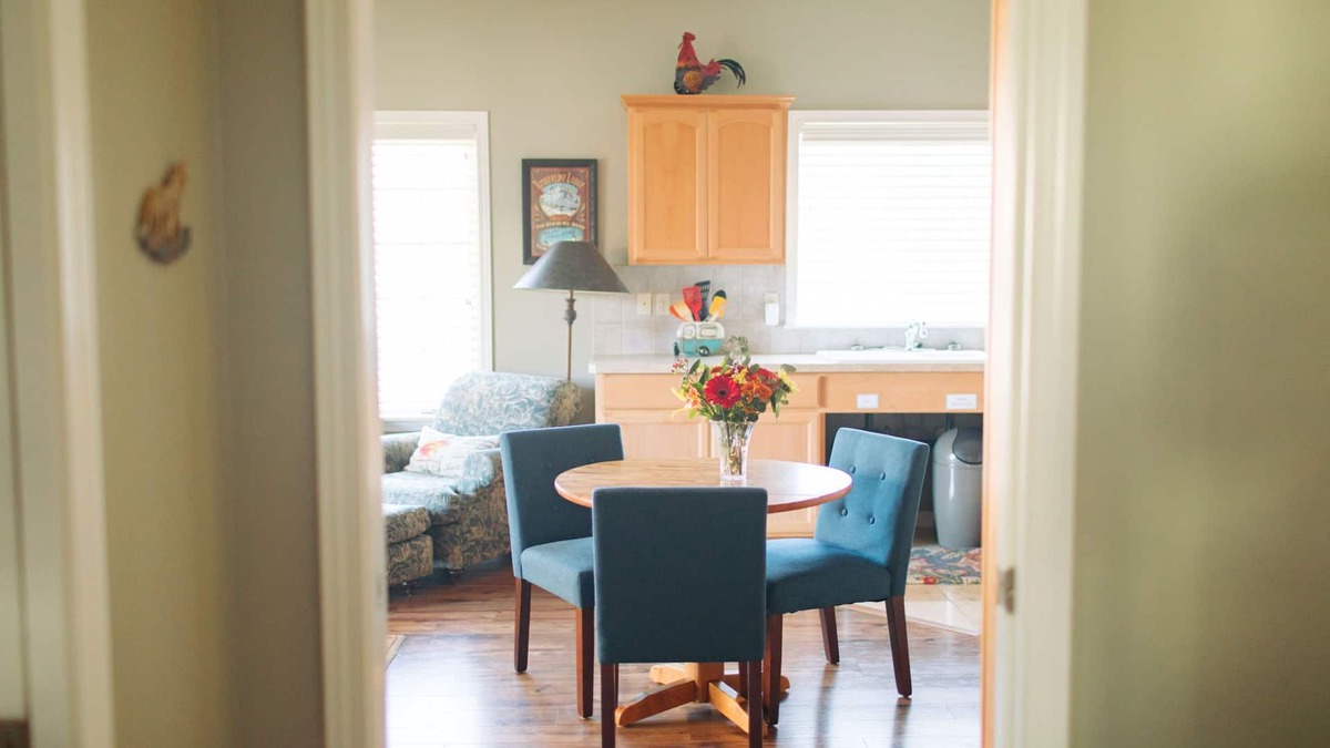 Southeast Bend Apartment | Guest Haven -quiet, cozy hideway in SE Bend.Private enclosed patio. Pet friendly
