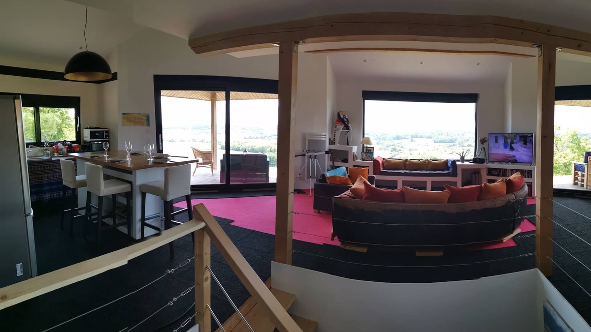 Pimbo Bed & Breakfast | Guest House 1 in a haven of peace.