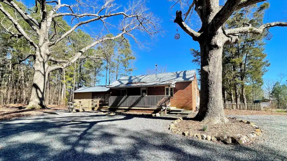 McCain House | Guest House at Jordan Lake