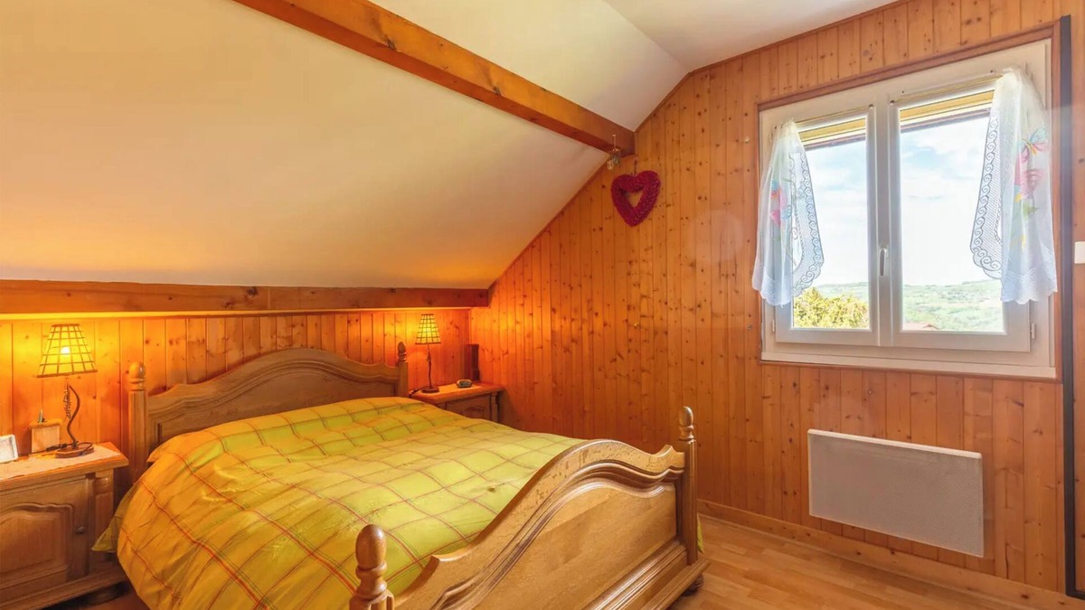 Etercy House | Guest House 'Chambres D'hotes Près Lac Annecy 1' with Shared Pool and Shared Garden