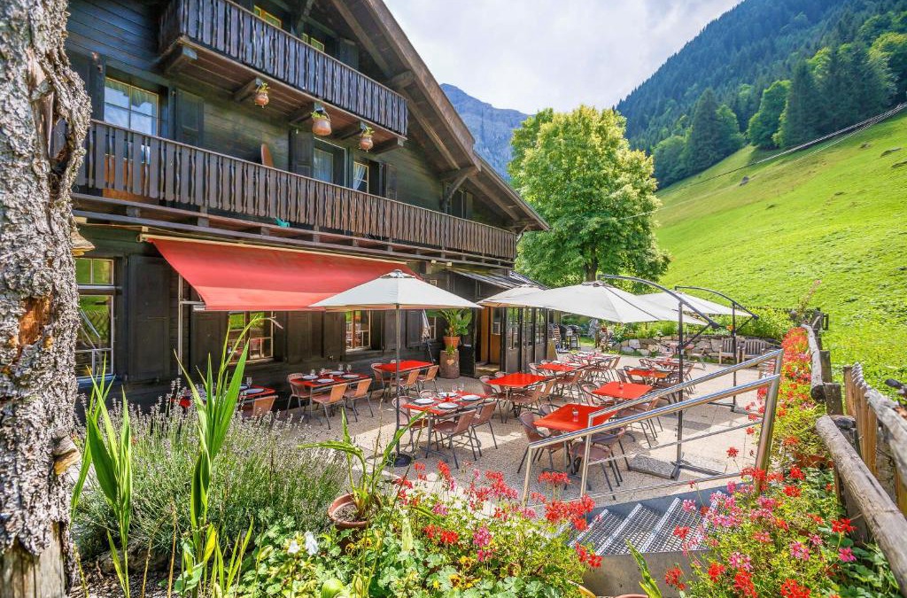 Champery Hotel | Guest House du Grand Paradis - On Piste