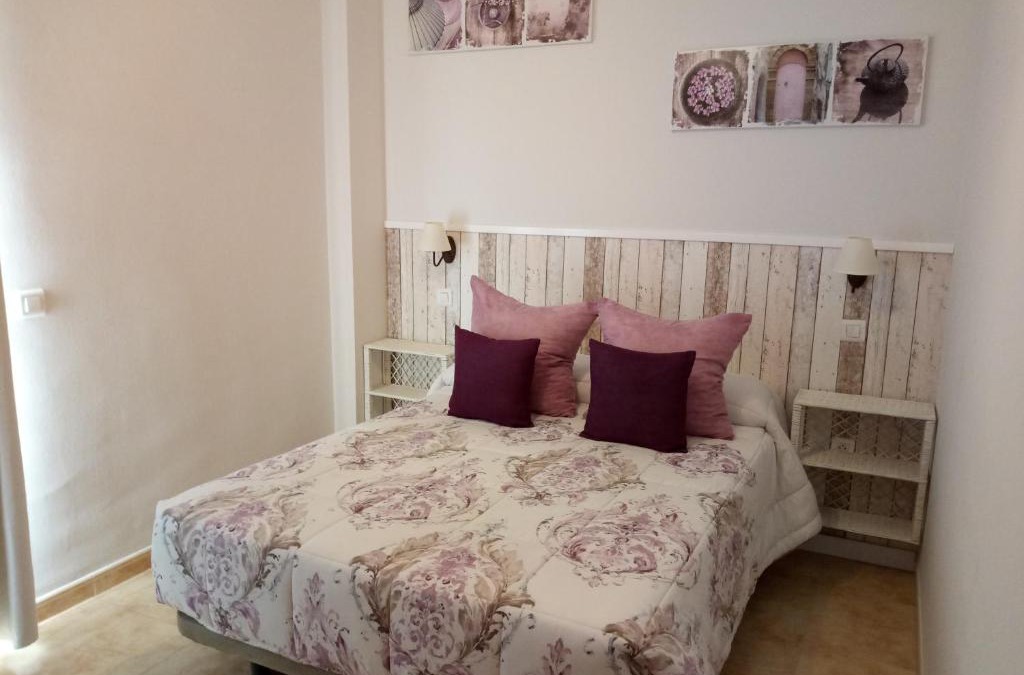 Banos de Montemayor House | Guest House - El Sendero