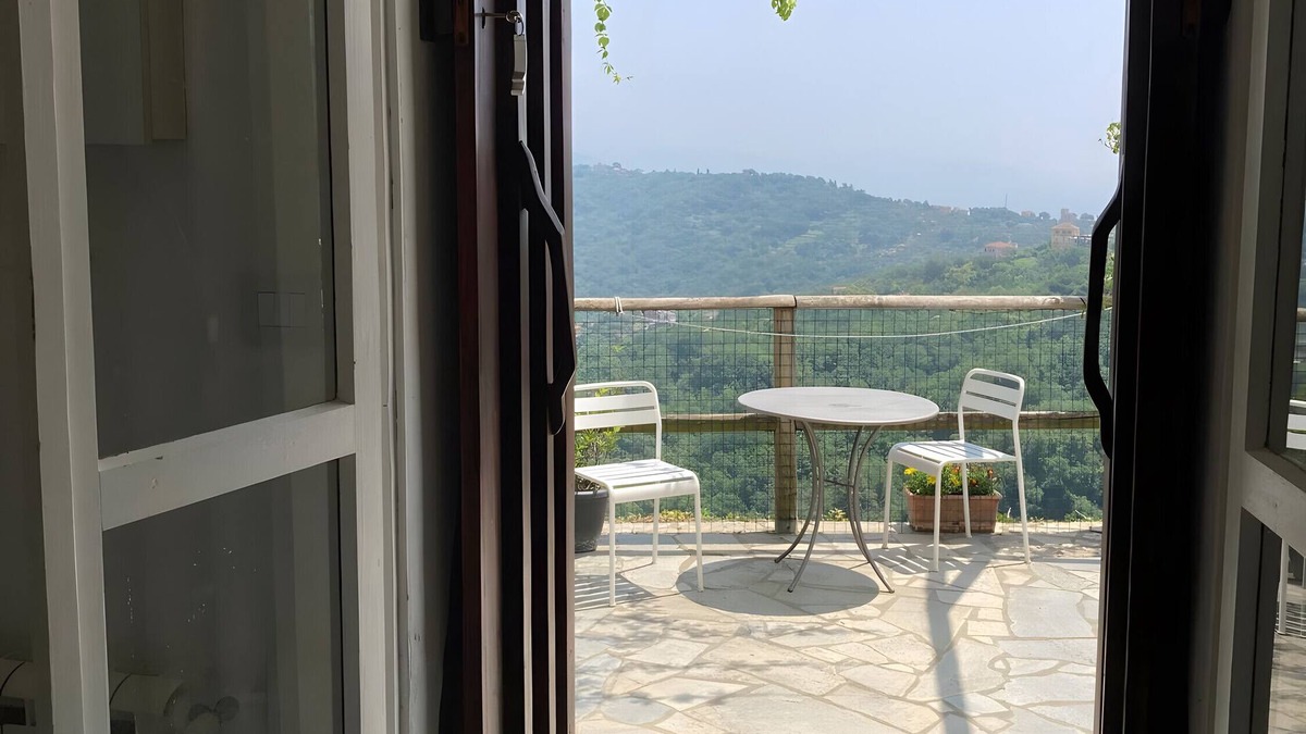 Ruta House | Guest House 'Fattorialmare Rossa' with Sea View, Shared Terrace and Wi-Fi