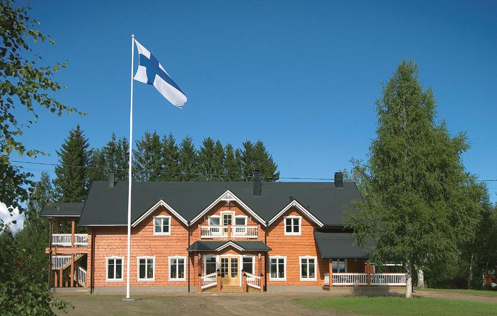 Iisalmi House | Guest House Haapaniemen Hirsikartano