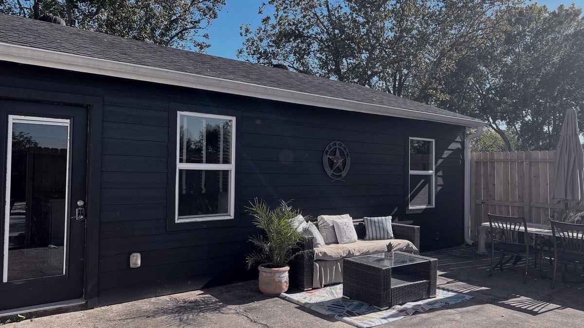 Manvel House | Guest House in Manvel with privacy