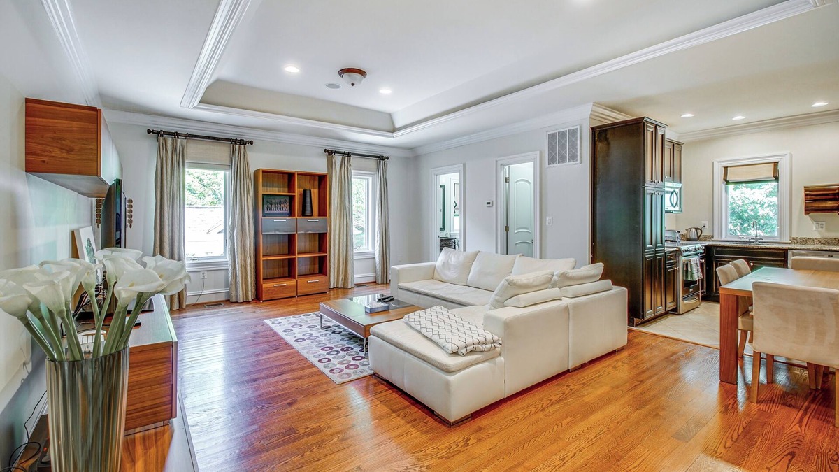 Great Falls House | Guest House in Private Villa ~ 23 Mi to Washington