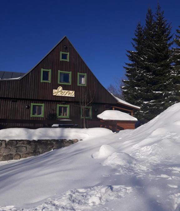 Korenov House | Guest House Leona