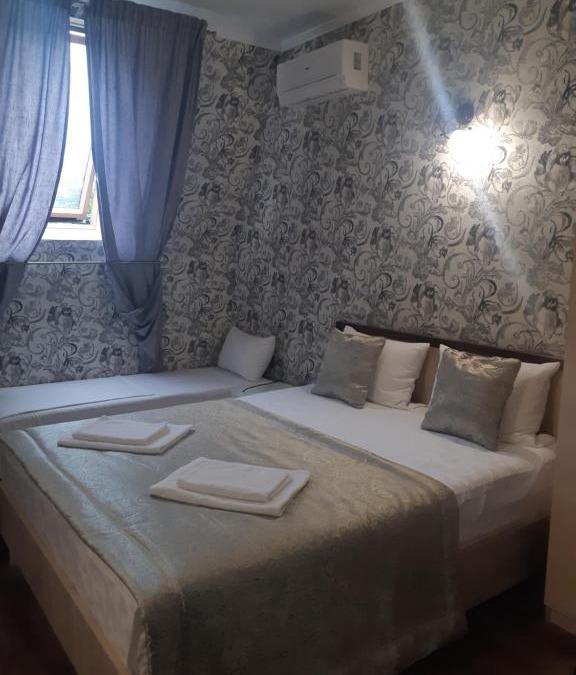 Novomikhaylovskiy House | Guest house on pereulok Pionerskiy 4V