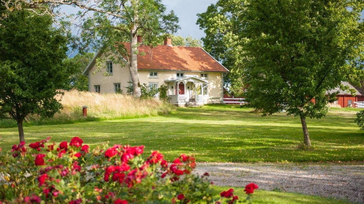 Vaxjo Municipality House | Guest house on the Skälsnäs estate in Småland