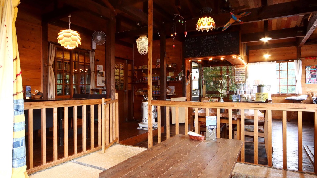 Urugi House | Guest House Pole Pole