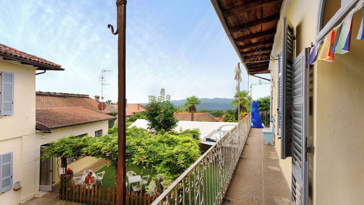 Ameno House | Guest House "Quadrifoglio" in Lago d'Orta with Balcony, Shared Garden & Wi-Fi