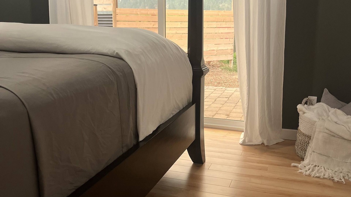 Okanagan-Similkameen House | Guest house with Vineyard strolls & Mountain views