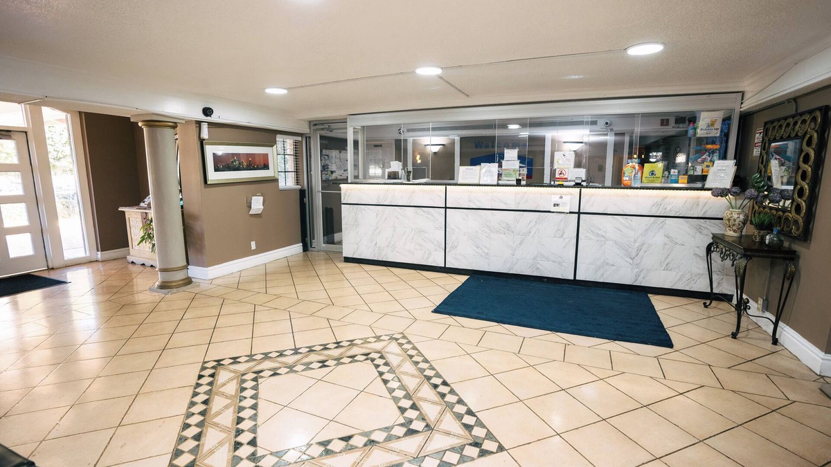 Peachtree Corners Hotel | Guest Inn & Suites