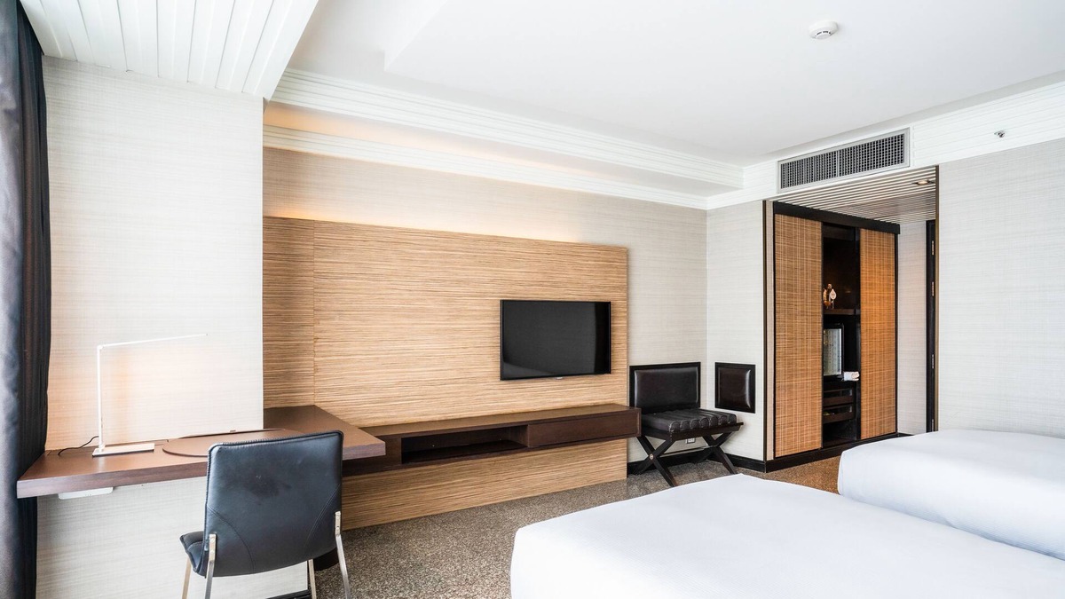 Ploenchit Apartment | Guest Patio Oasis Ploenchit BTS Nana/Ploenchit