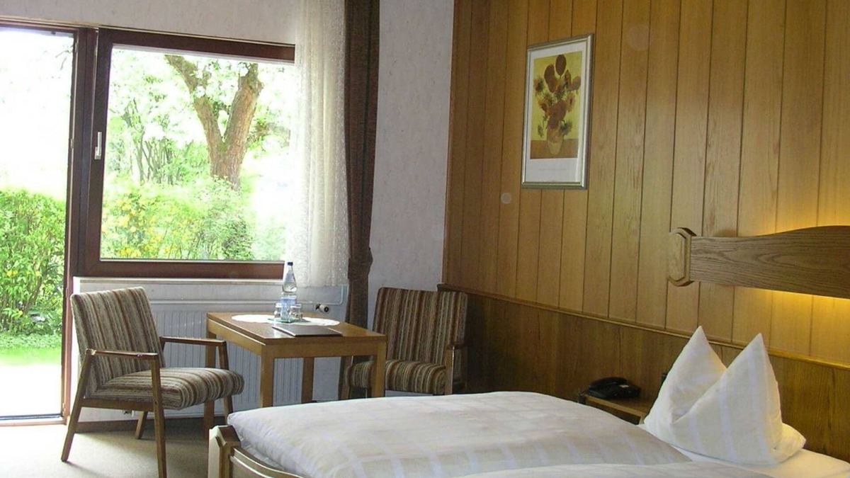 Erbach Cottage | Guest room 1 - Cafe Best guest room