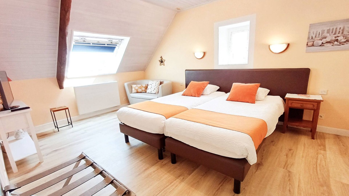 Mahalon Bed & Breakfast | Guest Room 2 at Kerantum with Shared Terrace, Shared Garden and Wi-Fi