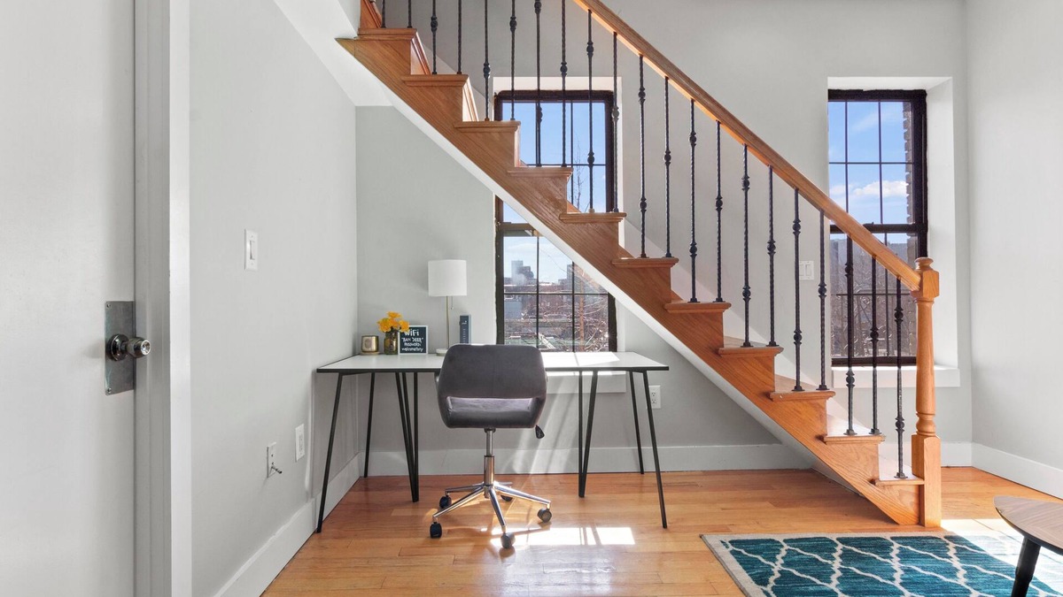 Bushwick Bed & Breakfast | Guest Room Near Williamsburg