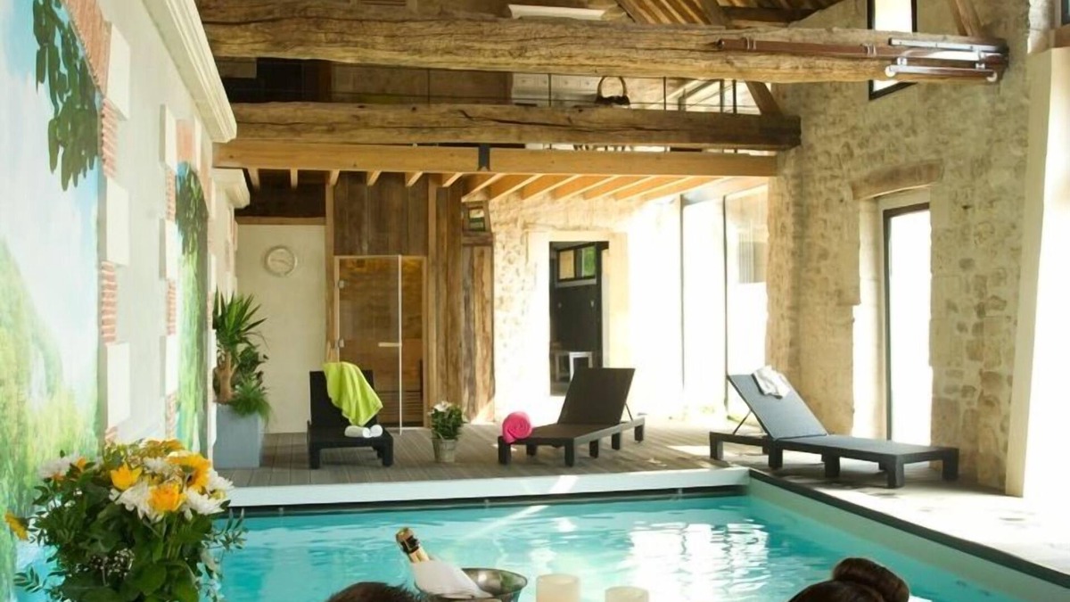 Noyant-et-Aconin House | GUEST ROOMS WITH PRIVATIZED SPA! LUXURY IN INTIMACY in Soissons 02