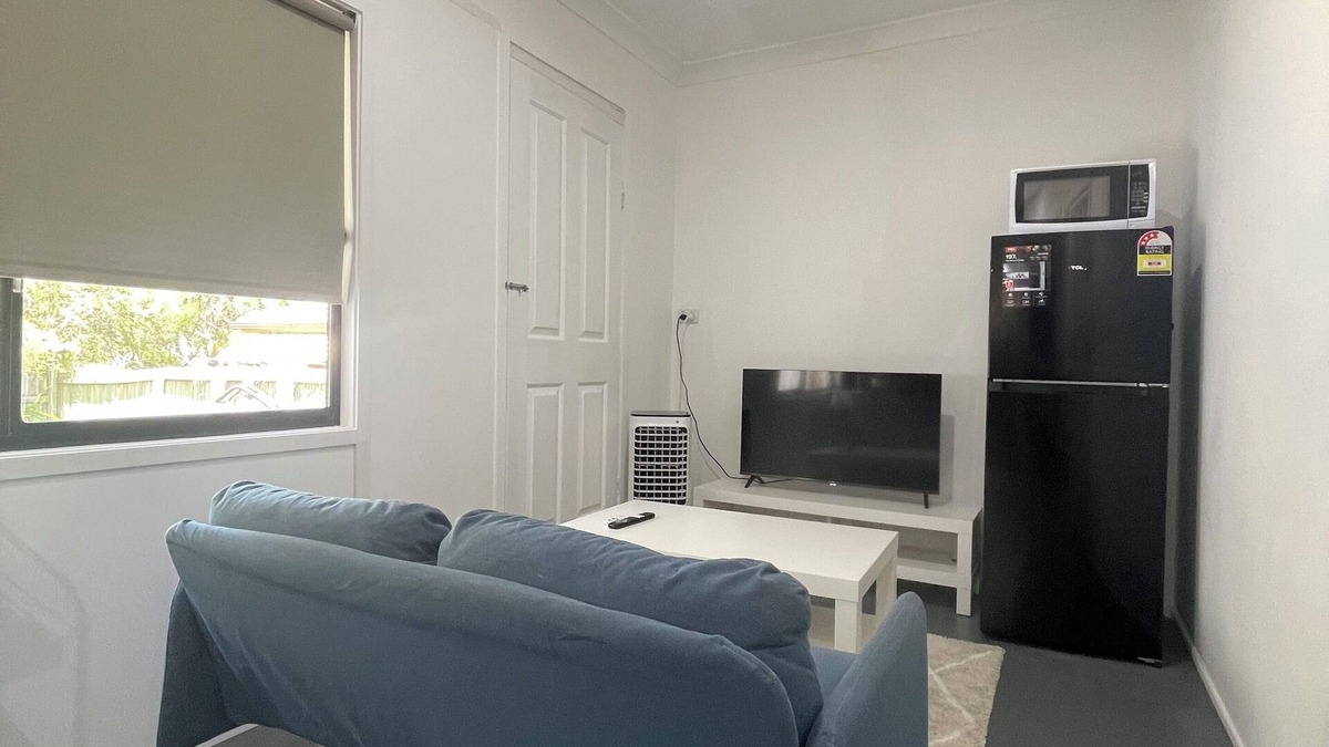 Forest Lake Apartment | Guest Suite 2 Bedrooms & Private Bathroom, Kitchen