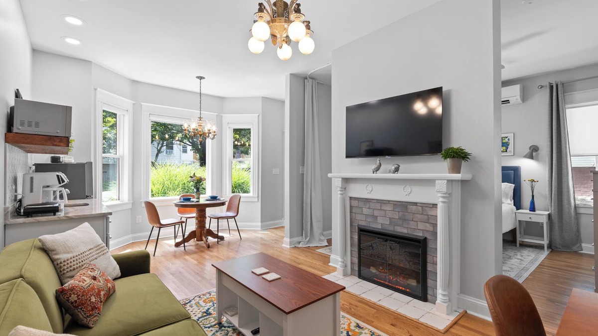 Woodland Heights Apartment | Guest suite close to James River and hiking/biking trails