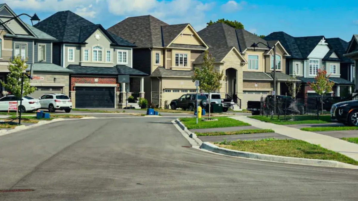 Brantford Apartment | Guest Suite in Family Friendly Neighborhood