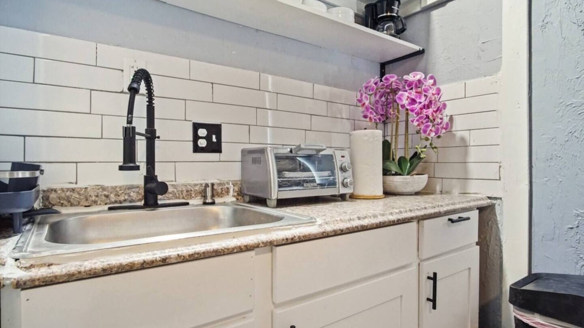 Midwest City Apartment | Guest Suite in Midwest City