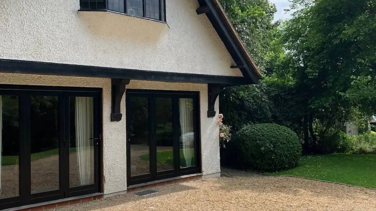 Marlow Cottage | Guest suite Medmenham (near Henley & Marlow)