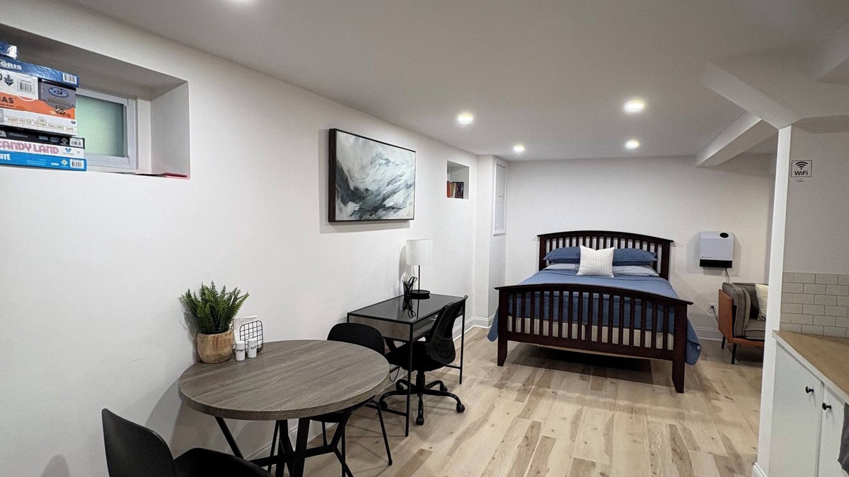 Revere Apartment | Guest suite near airport with parking