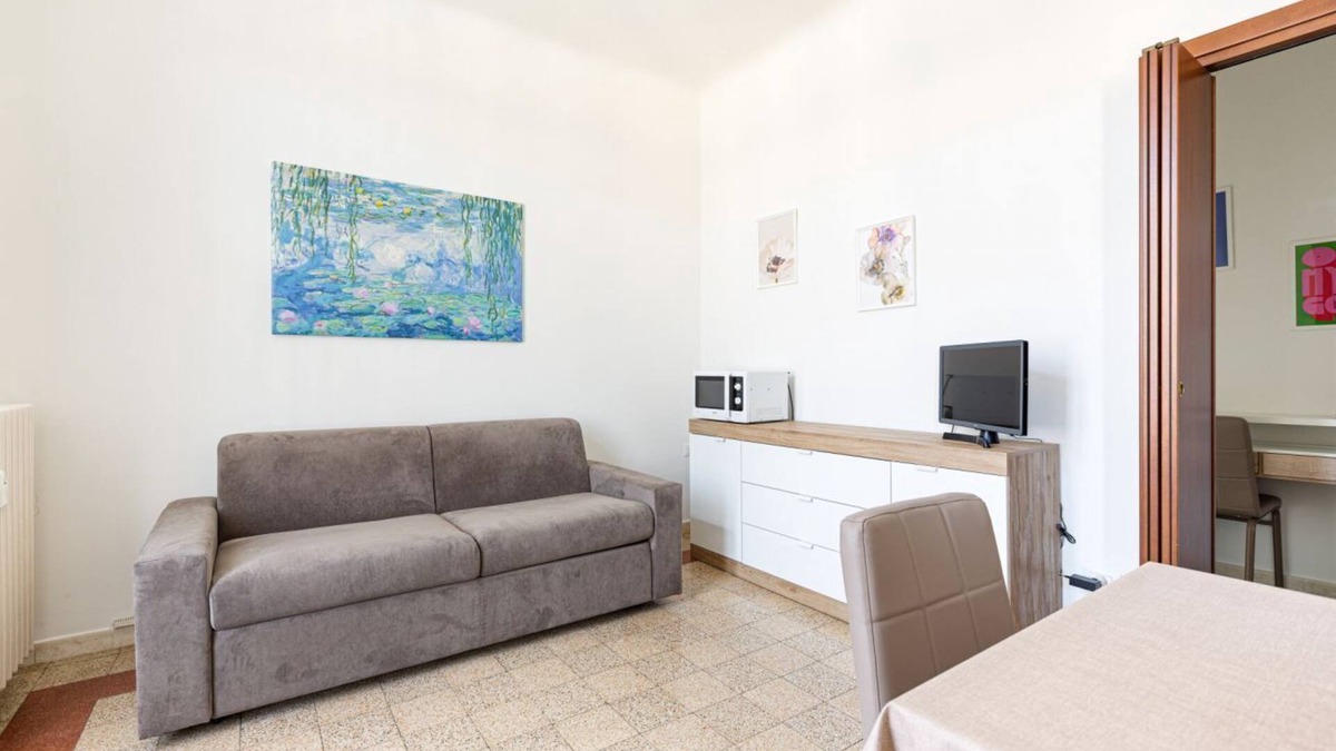 Segnano Apartment | GuestHost - Ca' Granda M5 Bright Apartment