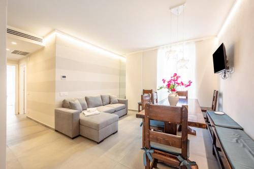 Luni Apartment | GuestHost - Mare Monti Apartments 4-7