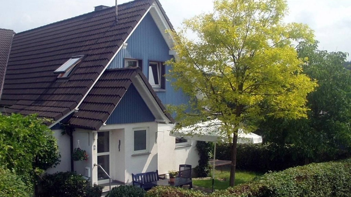 Hachenburg Apartment | Guesthouse Christine - 6-bed vacation home