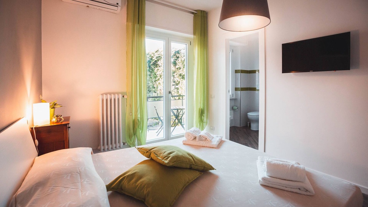 Civitavecchia Bed & Breakfast | GuestHouse Colors - Verde Marino(Deluxe con Balcone)