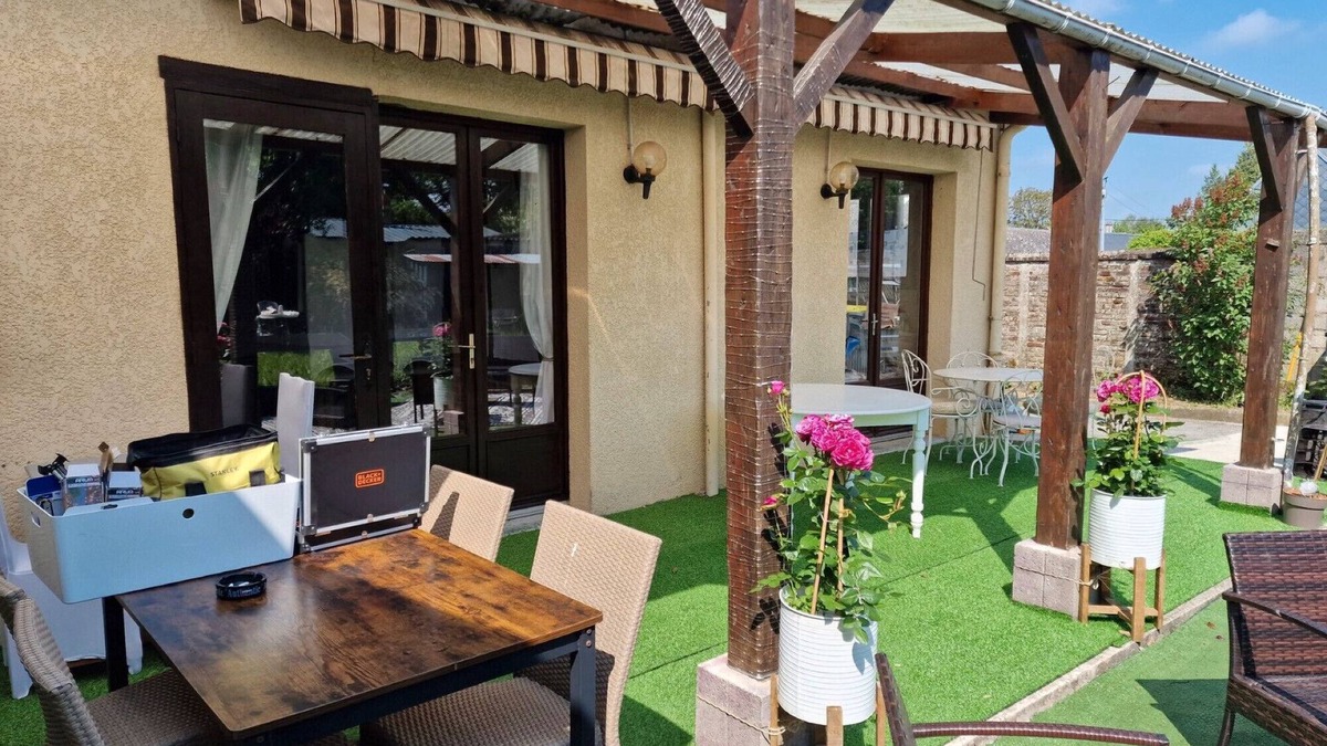 Canaples Bed & Breakfast | Guesthouse 'La Petite Auberge' with Wi-Fi