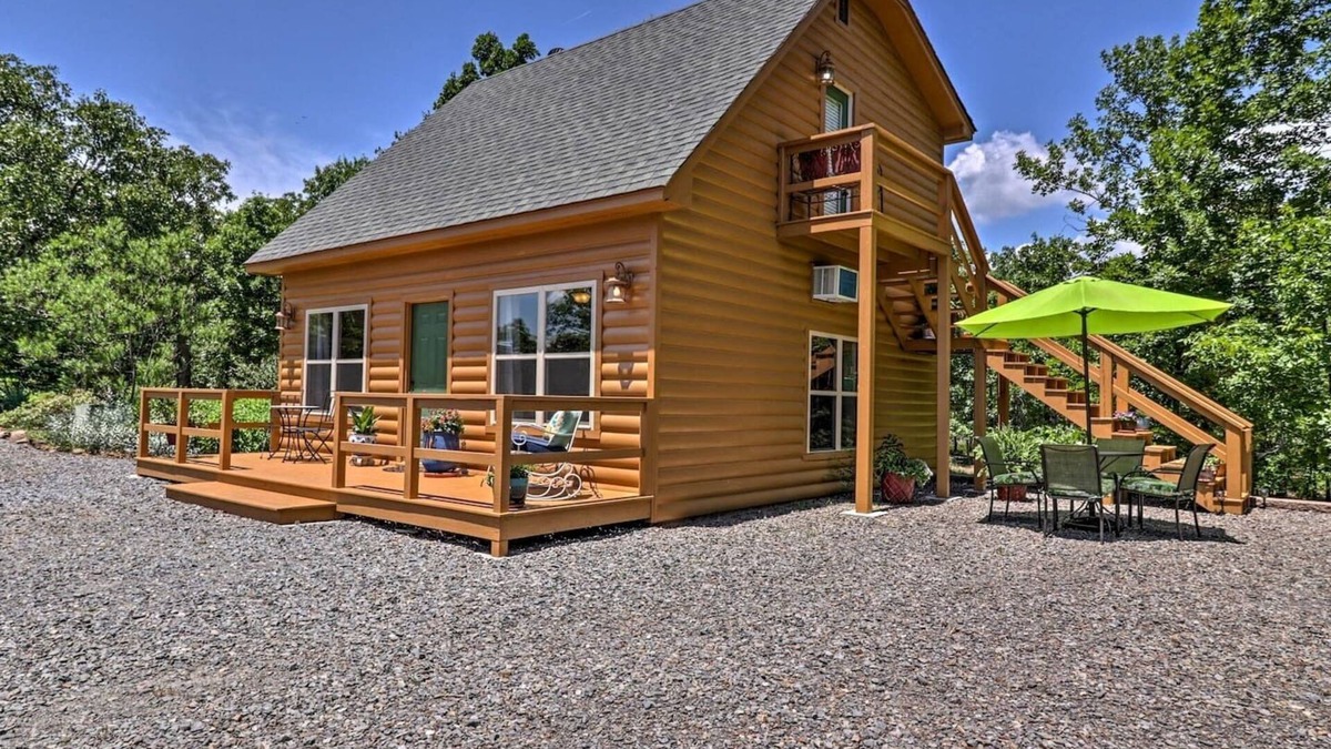 Ferndale Cottage | Guesthouse Loft at Starlight Ridge.