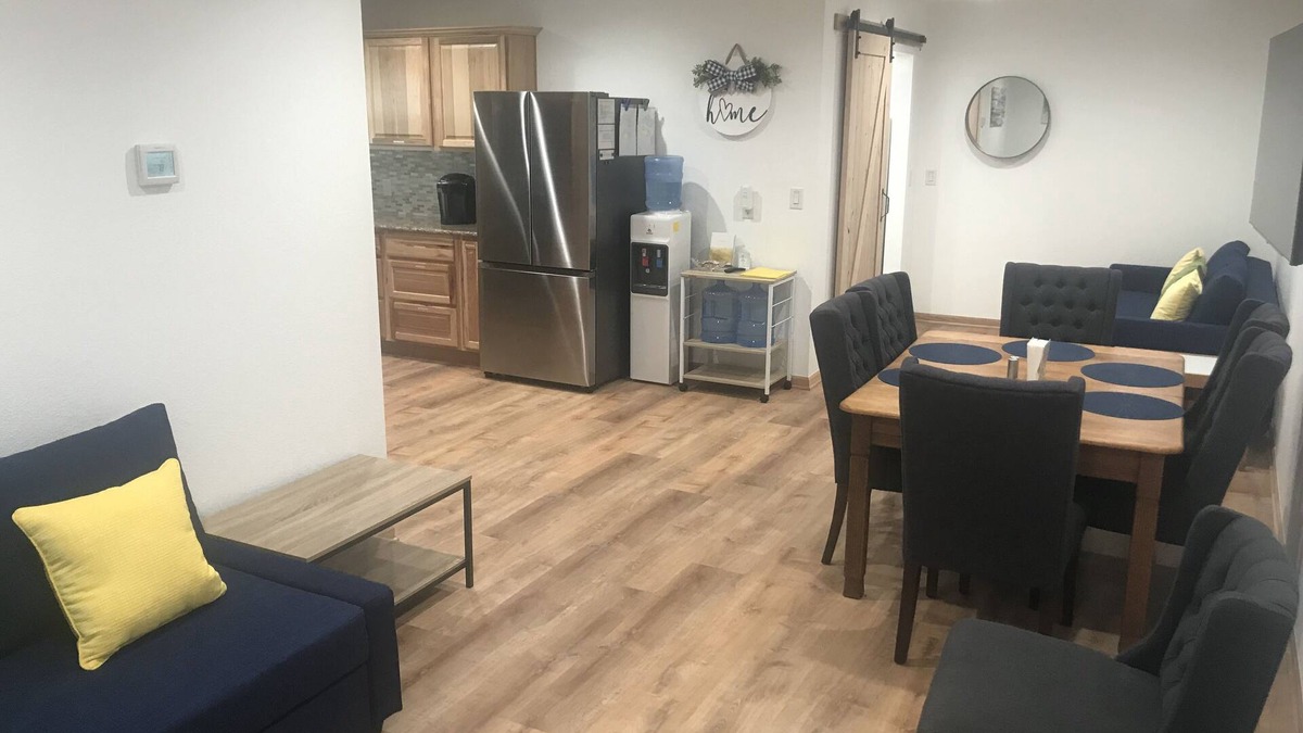 Round Rock House | Guesthouse - on 3 Acres Next to Park - Round Rock Getaways
