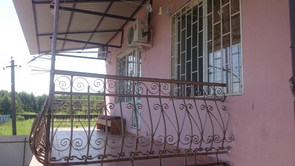 Sokhumi House | Guesthouse on Bratiev Ezugbaya 26